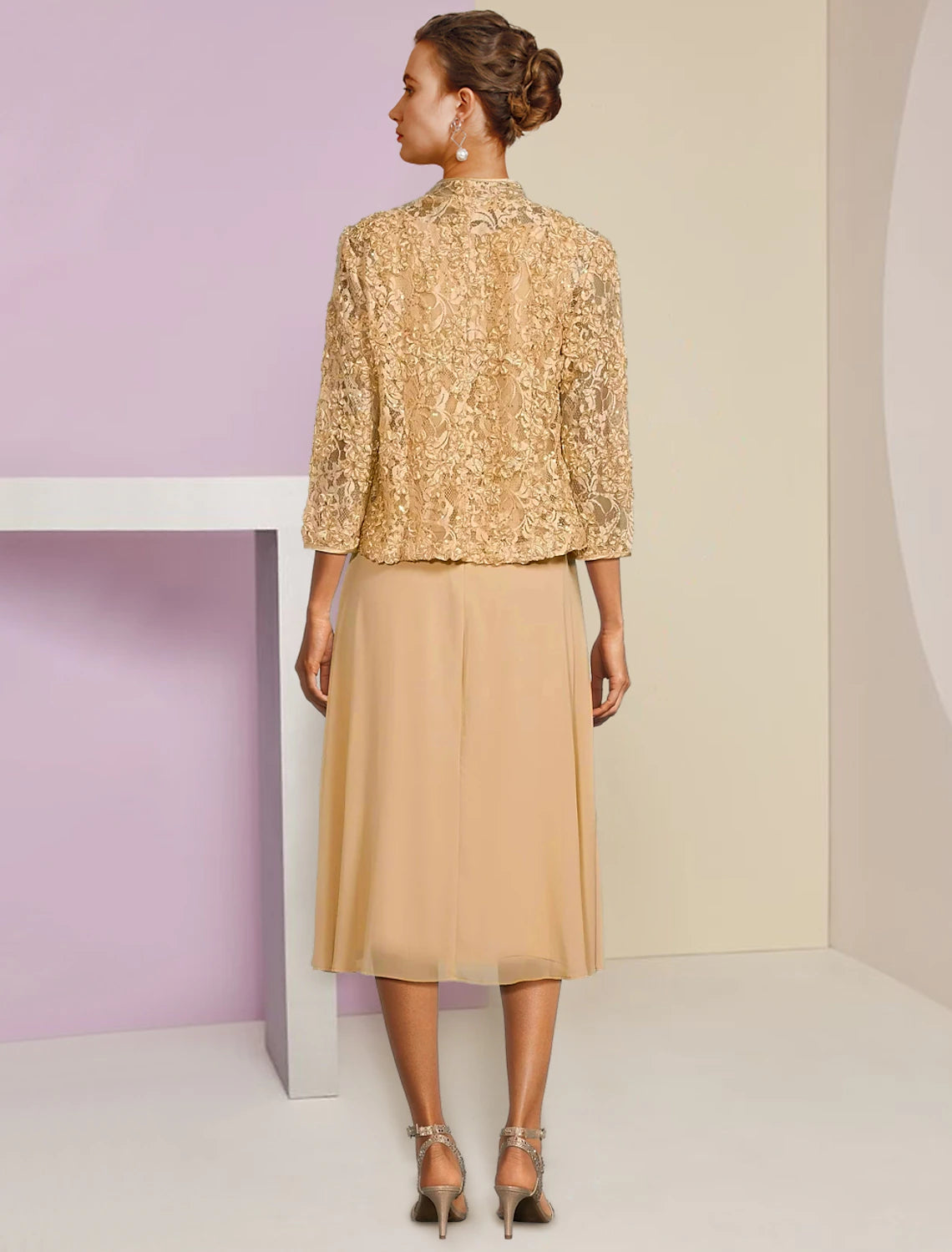 Abito da cerimonia per la madre della sposa, a trapezio, elegante, in chiffon, con scollo a barchetta, lunghezza tè, maniche a 3/4, con pieghe e spilla di cristallo