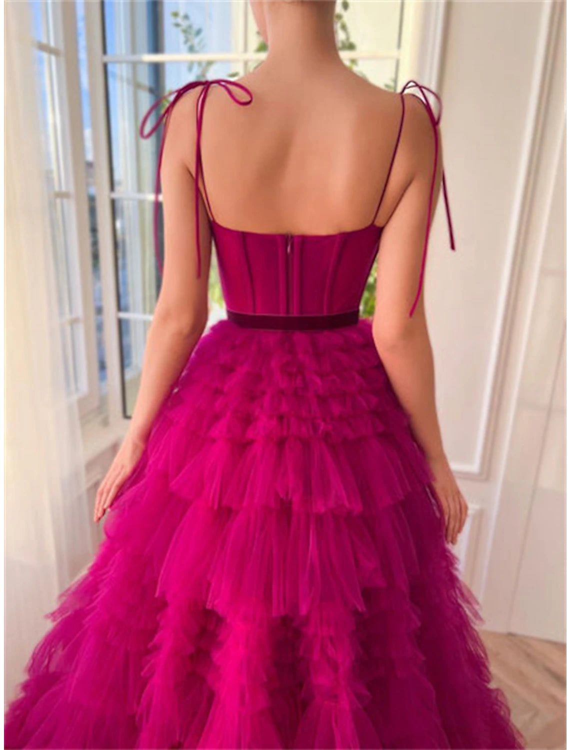 Vestido de noche, vestido de fiesta, vestido abullonado, boda, fiesta, cumpleaños, largo hasta el suelo, sin mangas, tirantes finos, tul con volantes, con tiras