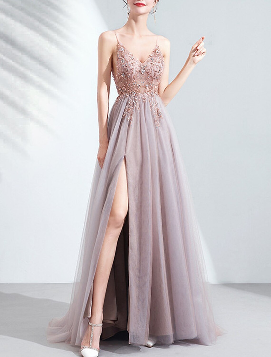 abito rosa sposa matrimonio brindisi cena riunione annuale fionda filato leggero passerella spacco alto abito da sera