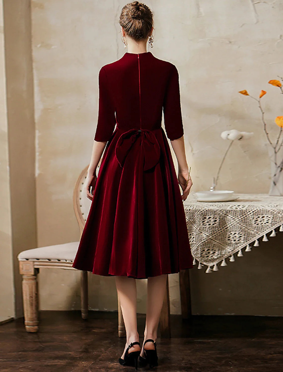 Burgundy Velvet A-Line Knee-Length V-Neck Pleated Cocktail Dress