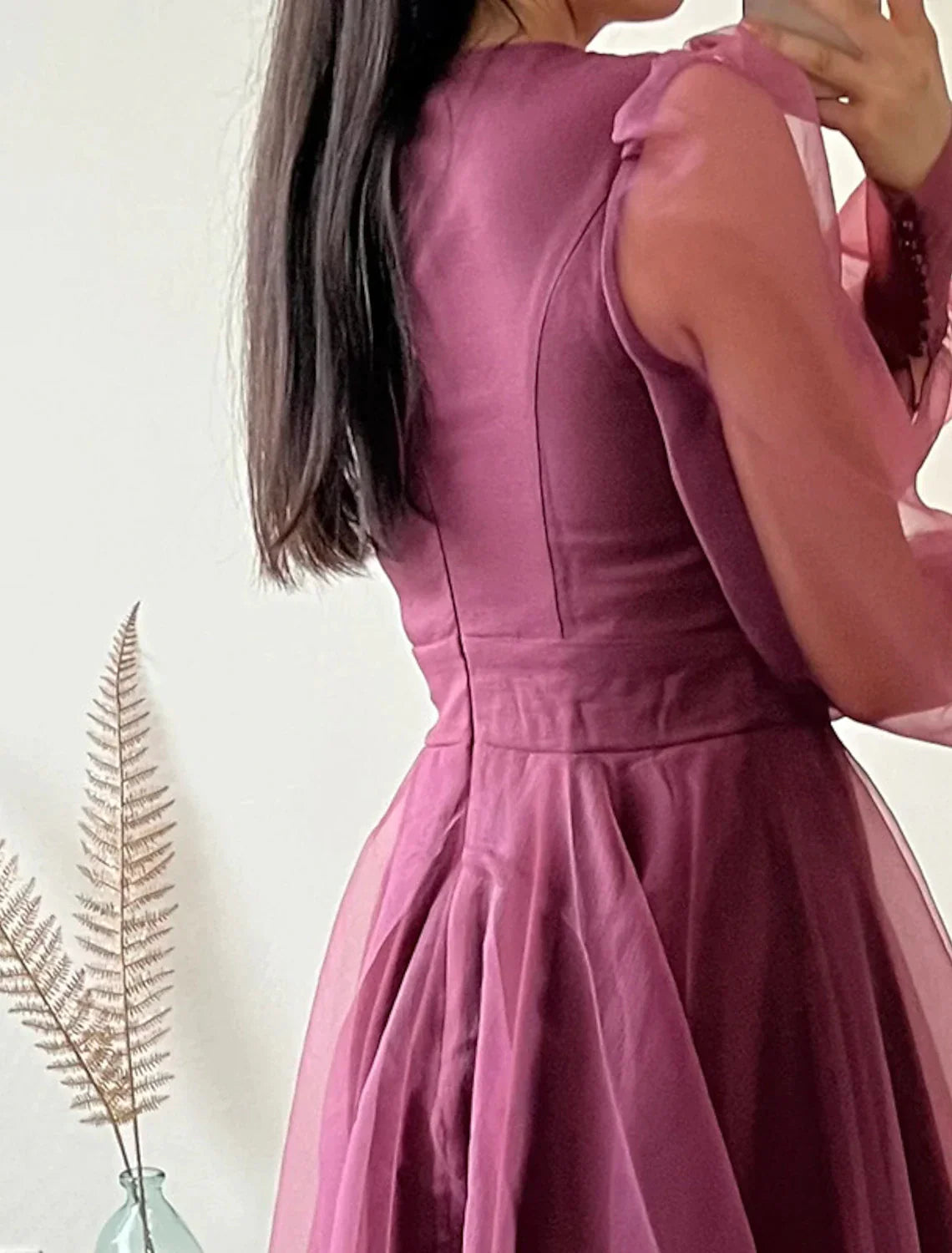 Emerald Chiffon V-Neck A-Line Tea-Length Bridesmaid Dress with Sheer Puff Sleeves