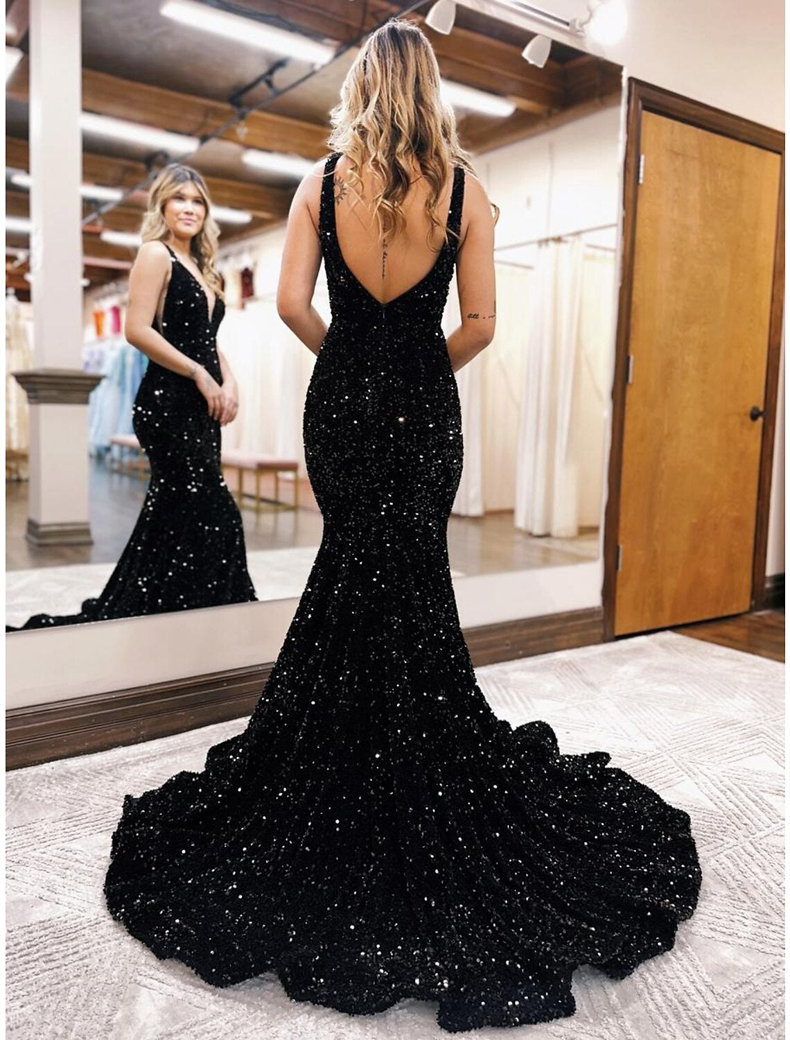 Black Sequin Mermaid Floor-Length Evening Dress with Deep V-Neck