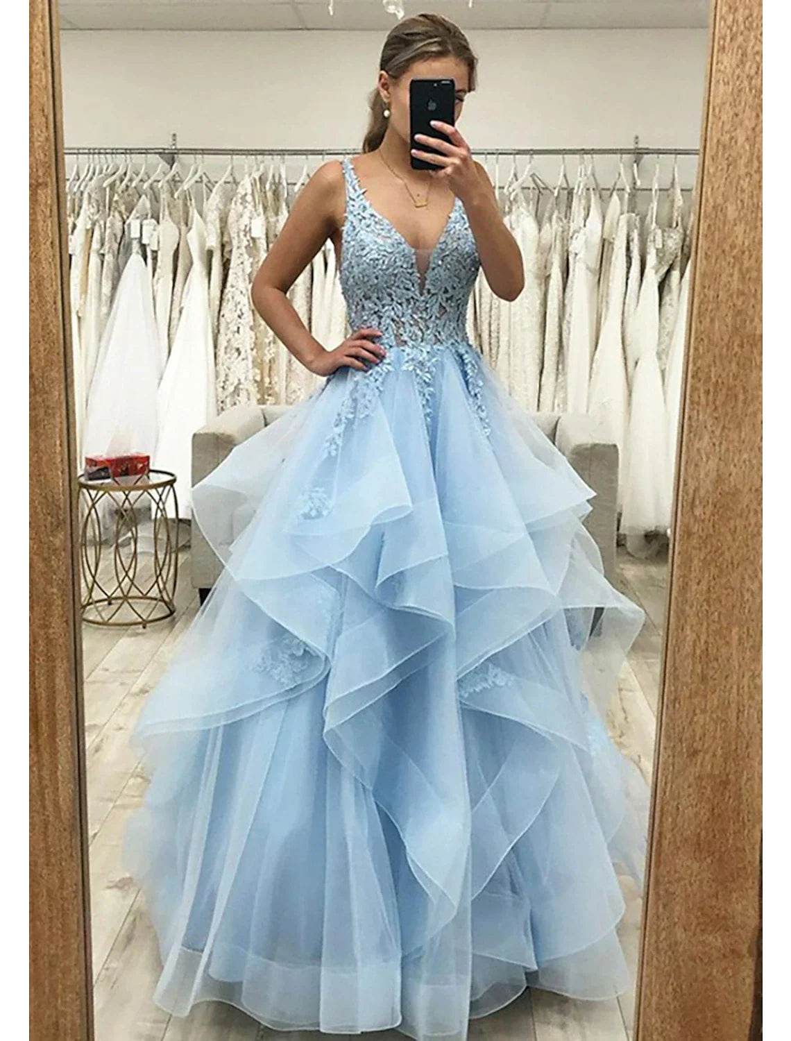 Vestido de fiesta de corte A, vestido de princesa, vestido formal para invitada de boda, largo hasta el suelo, sin mangas, cuello en V, tul, espalda descubierta, con pliegues y apliques fruncidos.
